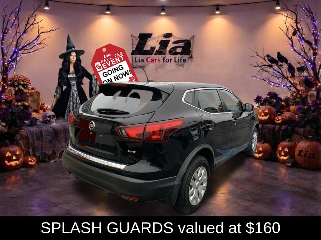 Used 2018 Nissan Rogue Sport S AWD/4WD image 3