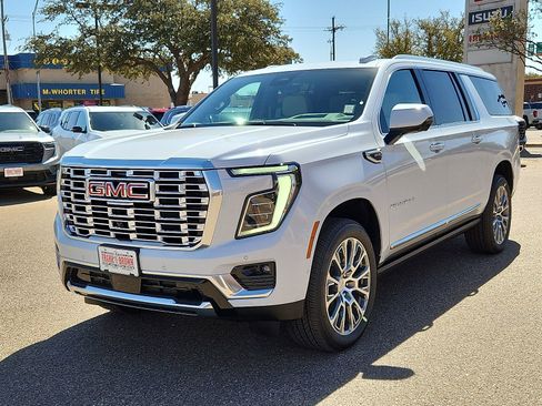 New 2026 GMC Yukon XL Denali w/ Denali Reserve Package image 1