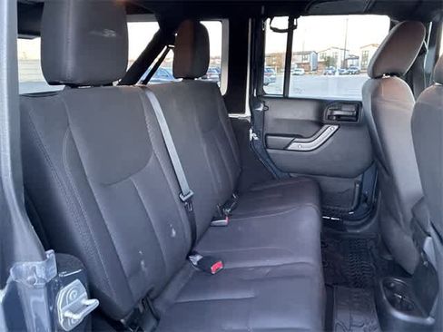 Used 2018 Jeep Wrangler Unlimited Sport S image 21