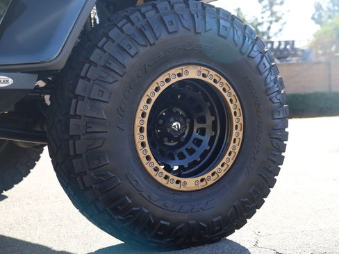 Used 2021 Jeep Wrangler Unlimited Rubicon w/ Trailer Tow Package AWD/4WD image 5
