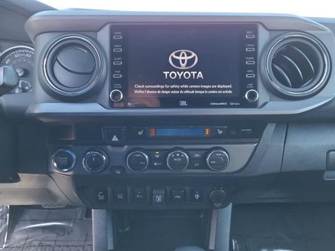 Used 2022 Toyota Tacoma TRD Off-Road w/ TRD Premium Off Road Package image 24