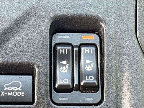 Used 2018 Subaru Crosstrek 2.0i Premium w/ Eyesight System image 20