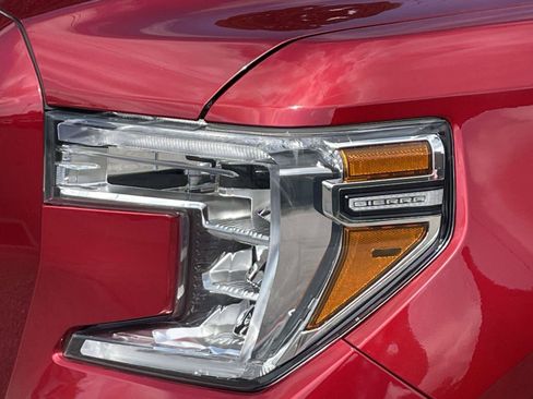 Certified 2021 GMC Sierra 1500 Elevation AWD/4WD image 9