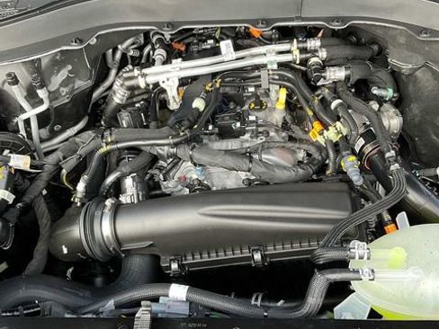 Used 2026 Ford Explorer Active AWD/4WD image 53