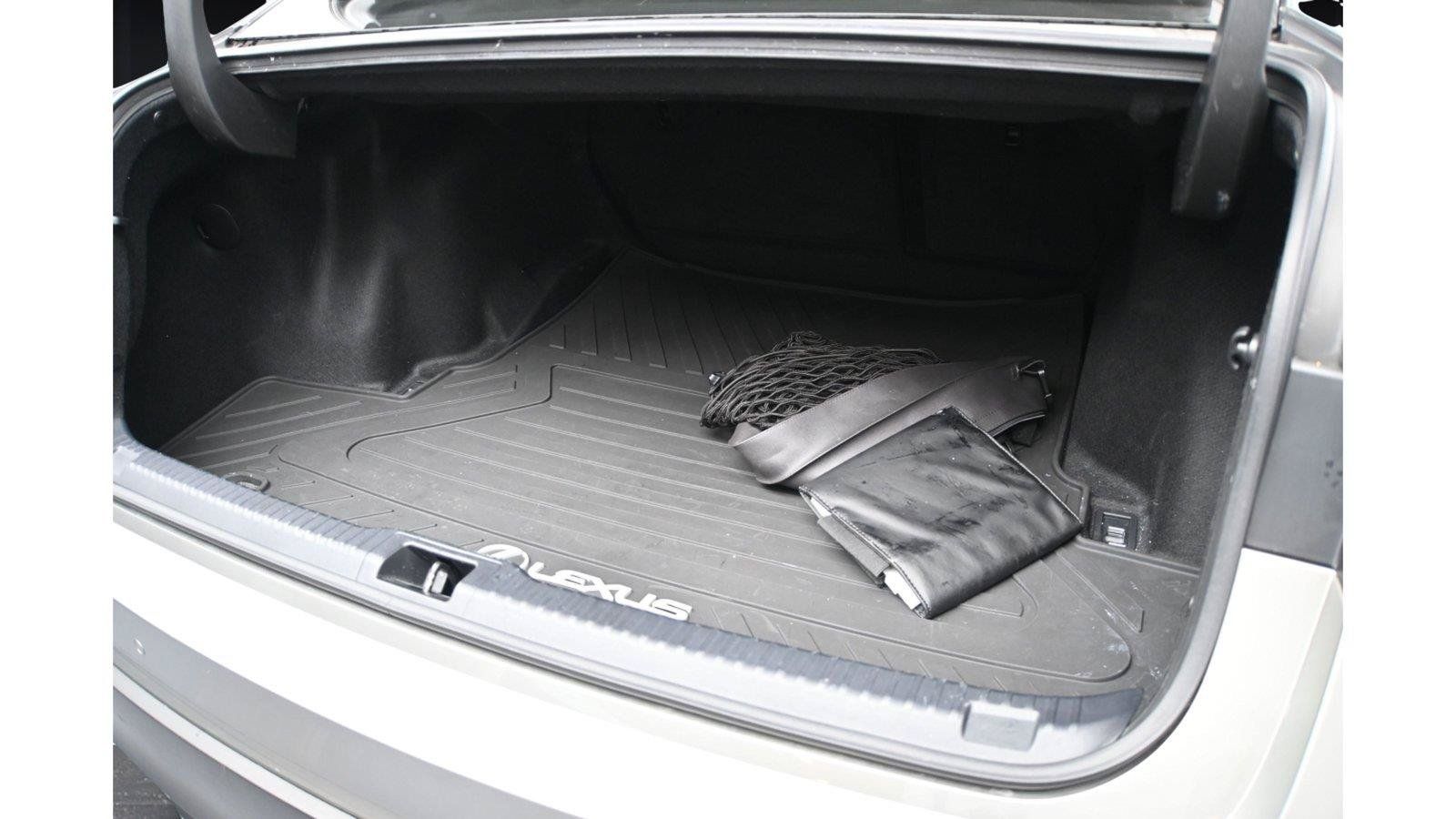Used 2021 Lexus IS 300 AWD w/ Comfort Package image 12