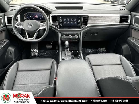 Certified 2023 Volkswagen Atlas Cross Sport SE w/ Panoramic Sunroof Package AWD/4WD image 14