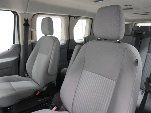 Used 2015 Ford Transit 350 XLT RWD image 9
