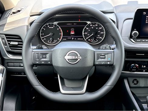 New 2026 Nissan Rogue SV image 15