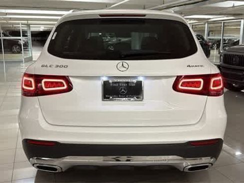 Used 2021 Mercedes-Benz GLC 300 4MATIC image 7