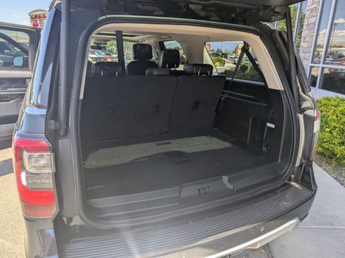 Used 2018 Ford Expedition Max Platinum AWD/4WD image 34