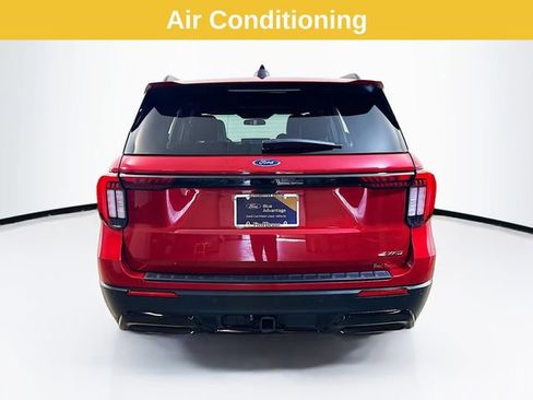 Used 2025 Ford Explorer ST-Line image 10