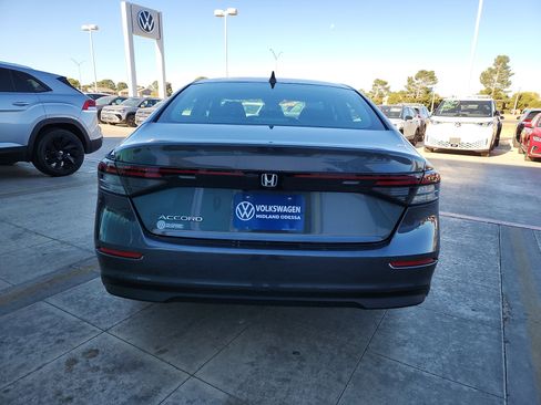 Used 2024 Honda Accord EX image 6