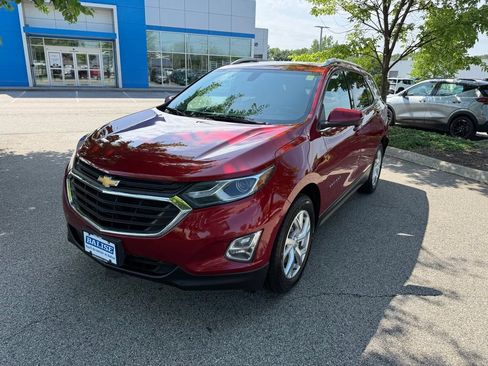 Used 2019 Chevrolet Equinox LT w/ Sun & Navigation Package AWD/4WD image 9