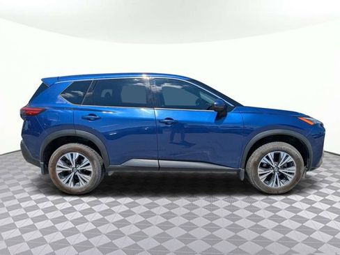 Used 2021 Nissan Rogue SV FWD image 3