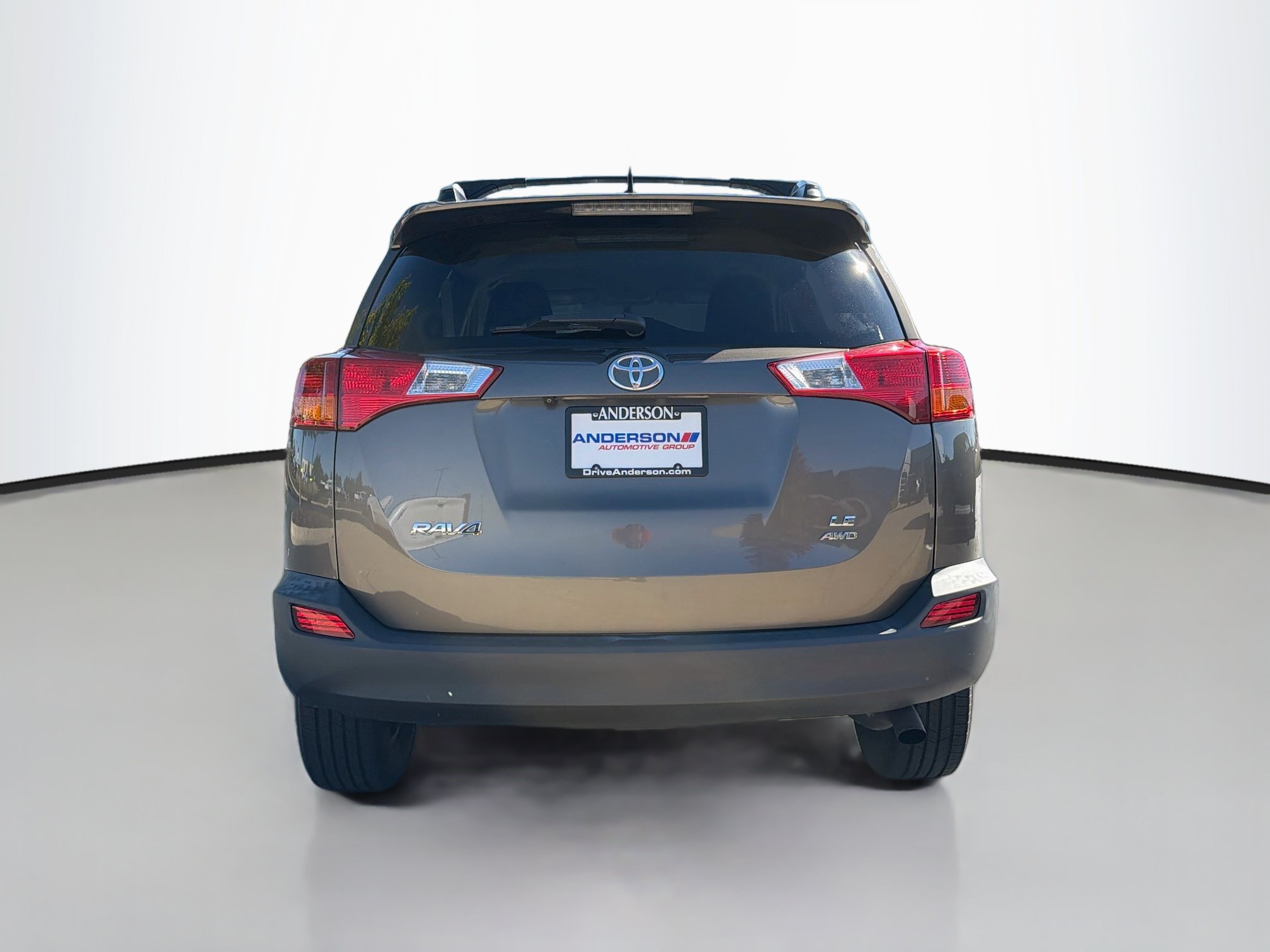 Used 2015 Toyota RAV4 LE AWD/4WD image 6
