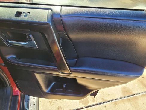 Used 2022 Toyota 4Runner TRD Off-Road image 11