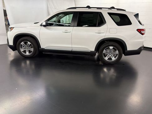 New 2026 Honda Pilot EX-L image 2