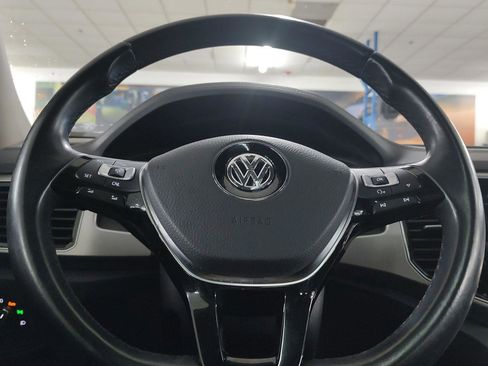 Used 2018 Volkswagen Atlas SEL image 17