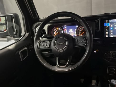 Used 2024 Jeep Wrangler Unlimited Sport AWD/4WD image 27