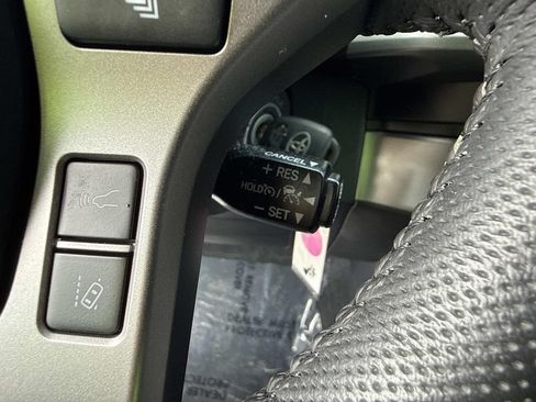 Used 2020 Toyota Tacoma SR5 RWD image 36
