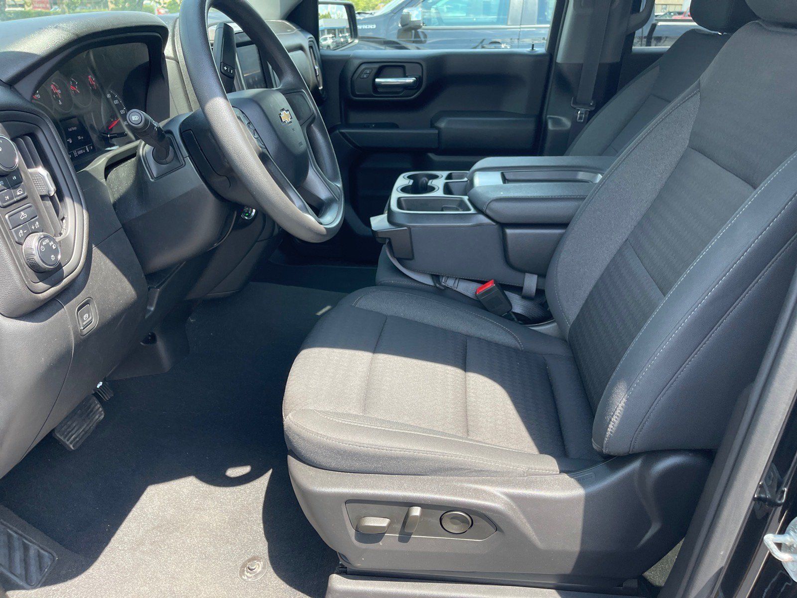 Used 2023 Chevrolet Silverado 1500 Custom w/ LPO, Dark Essentials Package AWD/4WD image 10