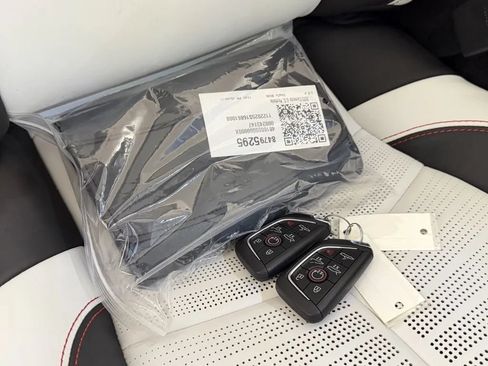 Used 2023 Chevrolet Corvette Z06 RWD image 39