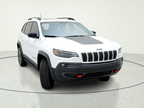 Used 2022 Jeep Cherokee Trailhawk w/ Sun, Sound & Nav Group AWD/4WD image 4