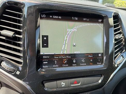 Used 2019 Jeep Cherokee Limited w/ Trailer Tow Group image 6