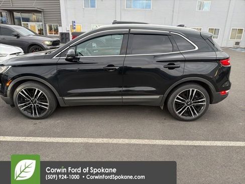 Used 2017 Lincoln MKC Reserve image 11