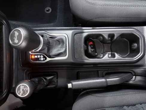 Used 2023 Jeep Wrangler Unlimited w/ Cold Weather Group AWD/4WD image 24