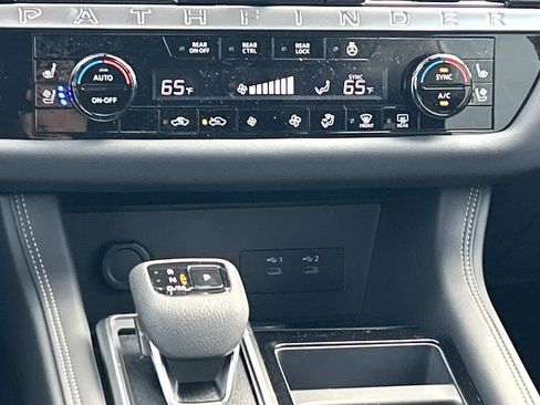 New 2026 Nissan Pathfinder Platinum AWD/4WD image 24