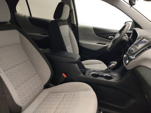 Used 2022 Chevrolet Equinox LT FWD image 21