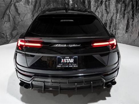 Used 2021 Lamborghini Urus image 20