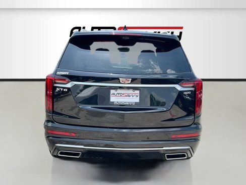 Used 2025 Cadillac XT6 Premium Luxury w/ Technology Package FWD image 6