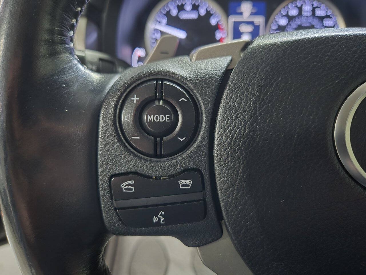 Used 2015 Lexus IS 250 AWD w/ Luxury Package image 19