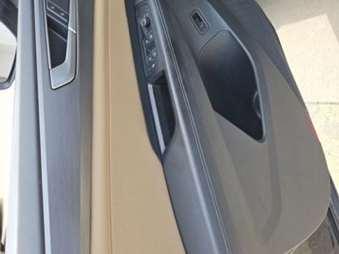 Used 2024 Volkswagen Atlas Cross Sport SE image 13