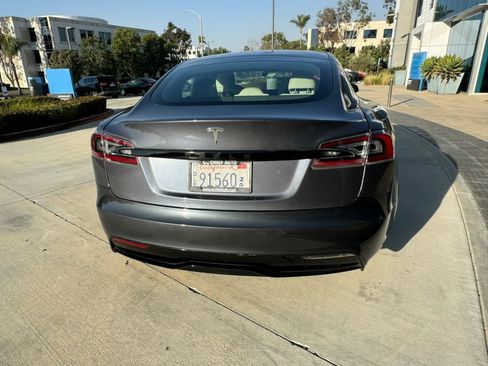 Used 2022 Tesla Model S AWD/4WD image 5