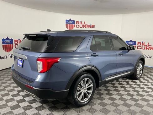 Certified 2021 Ford Explorer XLT w/ Equipment Group 202A image 3