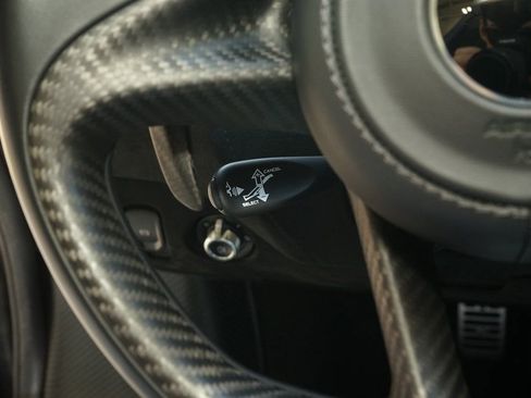 Used 2020 McLaren 720S Spider image 35