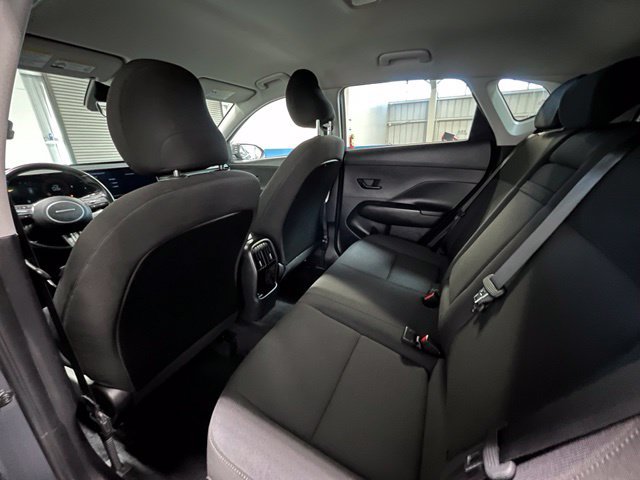 Used 2024 Hyundai Kona SEL AWD/4WD image 15