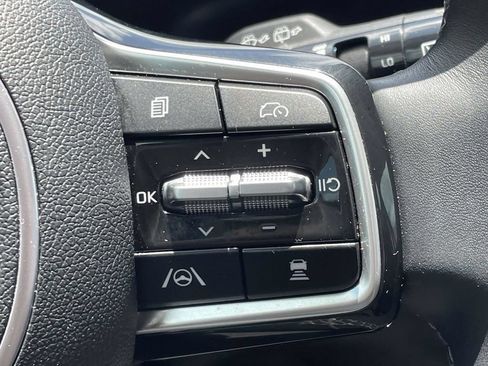 Used 2025 Kia Sorento EX w/ Panoramic Sunroof Package FWD image 32