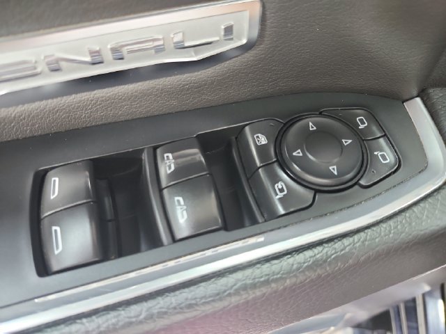Used 2022 GMC Sierra 1500 Denali AWD/4WD image 34
