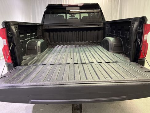 Certified 2019 Chevrolet Silverado 1500 LTZ w/ LTZ Premium Package image 14