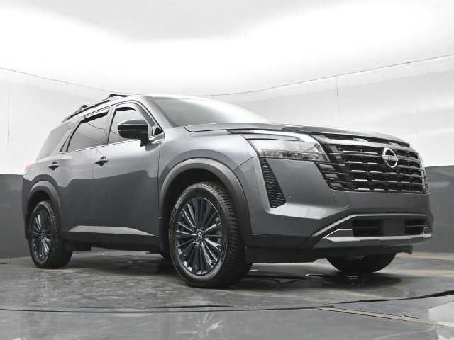 Used 2026 Nissan Pathfinder SL w/ SL Premium Package FWD image 26