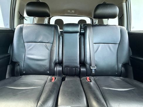 Used 2010 Toyota Highlander SE image 22