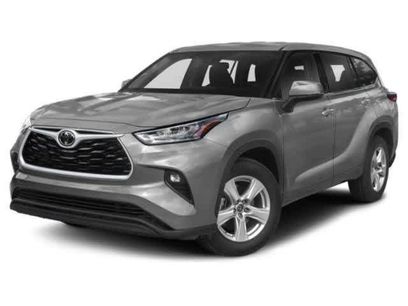 Used 2022 Toyota Highlander LE