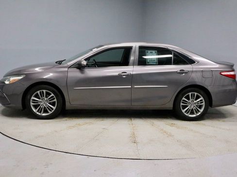 Used 2015 Toyota Camry SE image 8