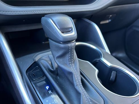 Used 2024 Toyota Highlander LE image 21