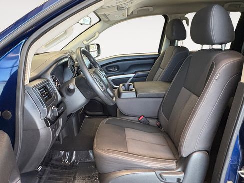 Used 2022 Nissan Titan SV w/ Accessory Utility Package image 23