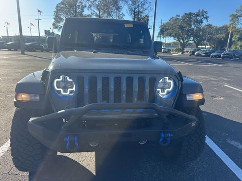 Used 2020 Jeep Wrangler Unlimited Sahara image 3